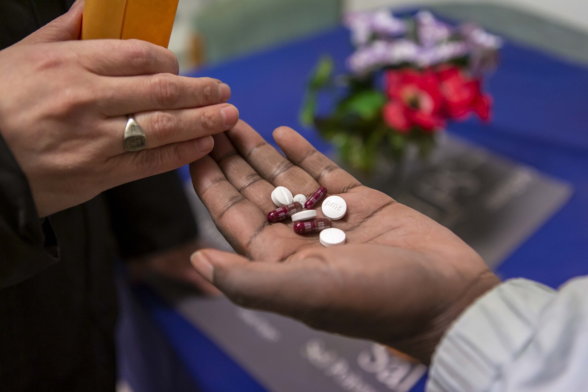 ВОЗ призывает страны принять срочные меры для выполнения задачи «Лекарства без вреда»